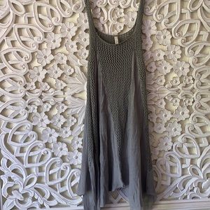 Elan crochet beach cover up dress- small tear